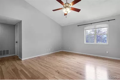1631 E Swan Circle, Saint Louis, MO 63144 - Photo 3