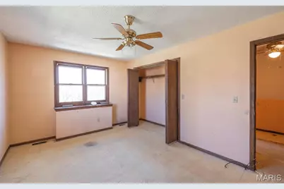 104 E Jefferson Avenue, Richland, MO 65556 - Photo 9