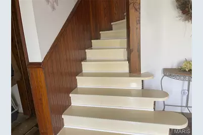 676 Frontier Lane, Bourbon, MO 65441 - Photo 17