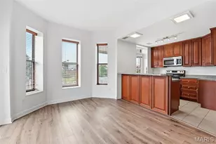 422 Lake Ave, Saint Louis, MO 63108 - Photo 7