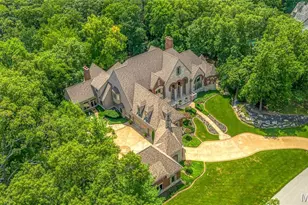 4 Upper Whitmoor Dr, Weldon Spring, MO 63304 - Photo 7