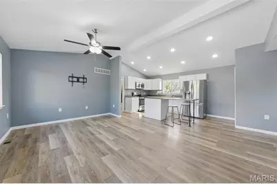 908 Railroad Avenue, Foley, MO 63347 - Photo 5