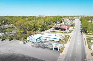 327 N Jefferson St, St James, MO 65559 - Photo 3