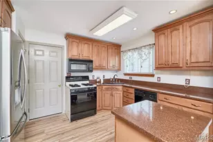 331 Forest Grove Ct, Saint Peters, MO 63304 - Photo 5