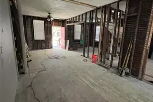 5511 S 37th St, Saint Louis, MO 63116 - Photo 3