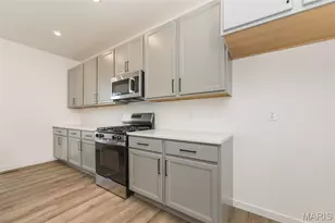 215 Townshead Wy, O'Fallon, MO 63368 - Photo 7