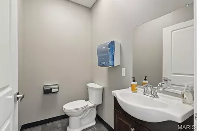 581 E Cherry Street, Troy, MO 63379 - Photo 25