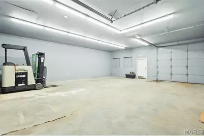 581 E Cherry Street, Troy, MO 63379 - Photo 33