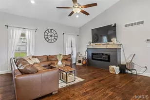 105 Shepherd Mountain Rd, Farmington, MO 63640 - Photo 5