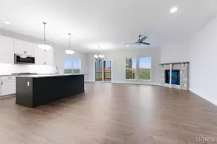 136 Columbia Mdws Ln, O'Fallon, MO 63366 - Photo 3