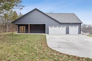 431 Shady Trail Dr, Troy, MO 63379 - Photo 11