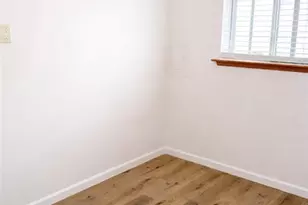 2313 & 2315 Saint George Ln, Saint Charles, MO 63301 - Photo 11