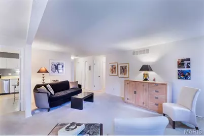 10381 Oxford Hill Drive #14, Saint Louis, MO 63146 - Photo 5