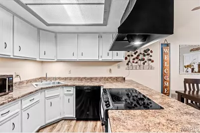 1380 Heritage Landing #307, Saint Charles, MO 63303 - Photo 23