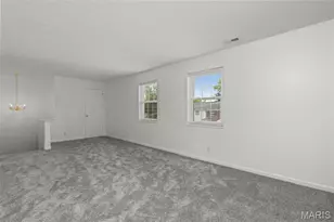 9106 W Swan Cir, Saint Louis, MO 63144 - Photo 7