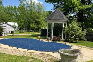 209 E Eldon St, St James, MO 65559 - Photo 9