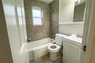7043 Theodore Ave, Jennings, MO 63136 - Photo 5