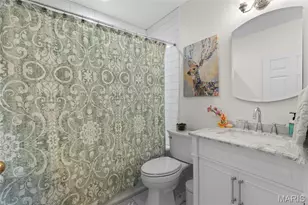 7520 Buckingham Dr, Saint Louis, MO 63105 - Photo 19