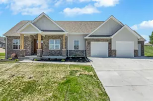 310 Red Wing Ct, Troy, MO 63379 - Photo 1