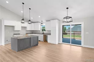 397 Arvel Ln, Washington, MO 63090 - Photo 5