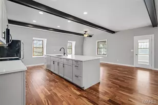 2380 Hwy Jj, Elsberry, MO 63343 - Photo 9