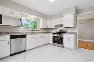 11550 Rock Hampton Dr, Hazelwood, MO 63138 - Photo 15