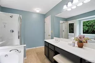 1519 Glenn Brooke Woods Cir, Ballwin, MO 63021 - Photo 21