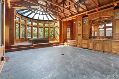 3130 Russell Boulevard, Saint Louis, MO 63104 - Photo 9