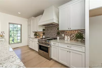 111 N Mosley Road, Saint Louis, MO 63141 - Photo 9