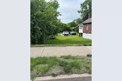 2137 Kienlen Avenue, Hillsdale, MO 63121 - Photo 1