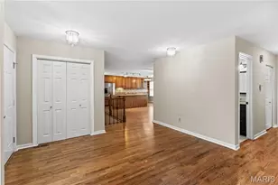 5108 Kennerly Pl Dr, Saint Louis, MO 63128 - Photo 7