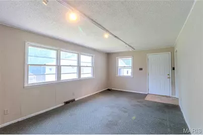 504 N Pine Street, Richland, MO 65556 - Photo 15