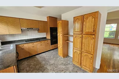 9117 Tiber Court, Affton, MO 63123 - Photo 21