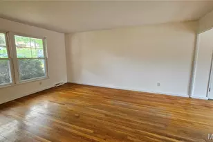 9117 Tiber Ct, Affton, MO 63123 - Photo 25