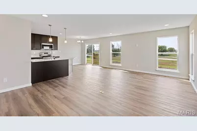 2 Burlington At River Bluffs Meadows, Florissant, MO 63031 - Photo 13