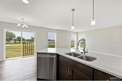 2 Burlington At River Bluffs Meadows, Florissant, MO 63031 - Photo 7