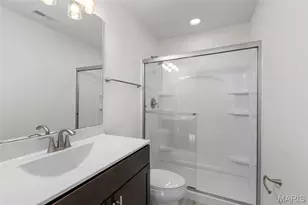 2 Arlington At River Bluffs Meadows, Florissant, MO 63031 - Photo 5