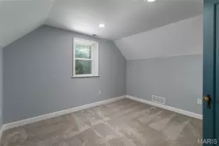 1375 S New Florissant Rd, Florissant, MO 63031 - Photo 17