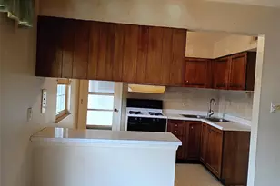 2065 Carefree Ln, Florissant, MO 63033 - Photo 3