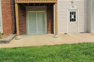 2840 Blackforest Dr, Saint Louis, MO 63129 - Photo 3