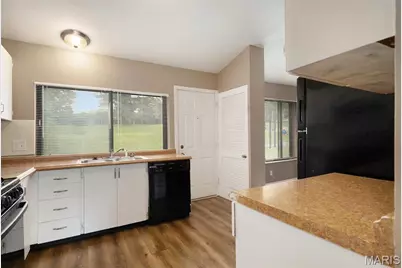 12292 Jerries Lane, Black Jack, MO 63033 - Photo 7