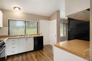 12292 Jerries Ln, Black Jack, MO 63033 - Photo 7