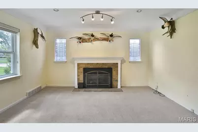 851 Poplar Drive, Unincorporated, MO 63125 - Photo 9