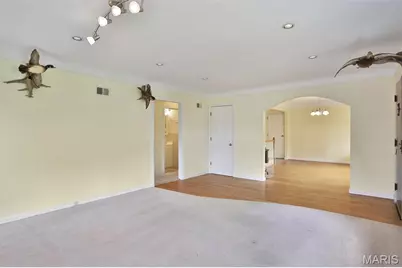 851 Poplar Drive, Unincorporated, MO 63125 - Photo 9