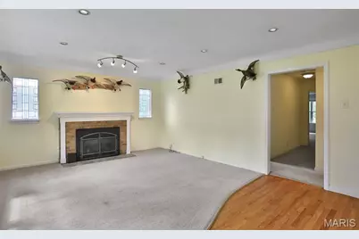 851 Poplar Drive, Unincorporated, MO 63125 - Photo 7