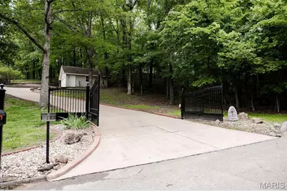 11 Dumaine Street, Cape Girardeau, MO 63701 - Photo 3