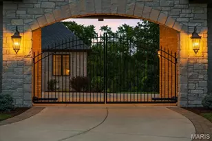 12723 Topping Acres, Saint Louis, MO 63131 - Photo 7