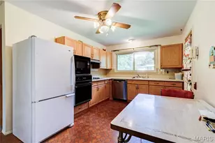 1420 Nashua Dr, Florissant, MO 63033 - Photo 7