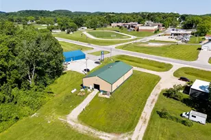 960 Hwy B, Elsberry, MO 63343 - Photo 29