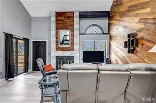 225 Hemingway Ln, Weldon Spring, MO 63304 - Photo 5